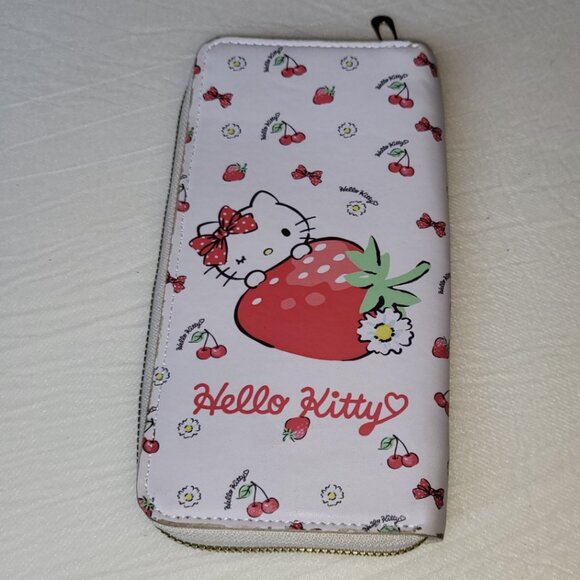 Sanrio Hello Kitty Long Zipper Wallet Strawberry White Red - Picture 2 of 6